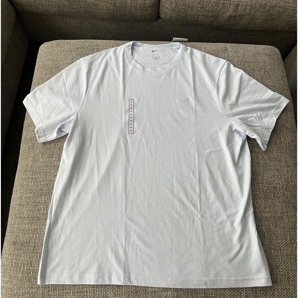 Men’s Nike Shirt